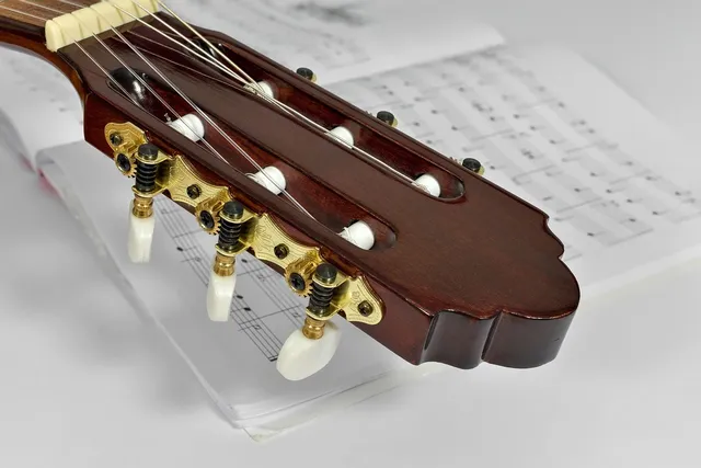 ABS Nut And Saddle For Classical Gu