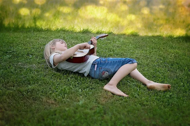 Kid Guitar